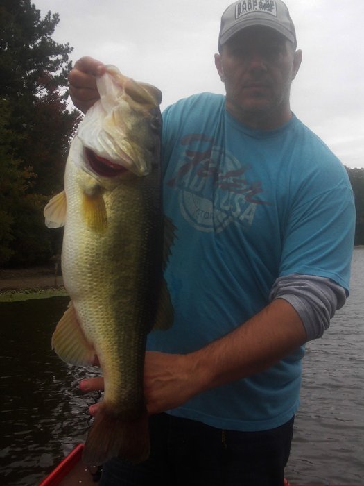 10 lb Largemouth-10-25-19-Small.jpg