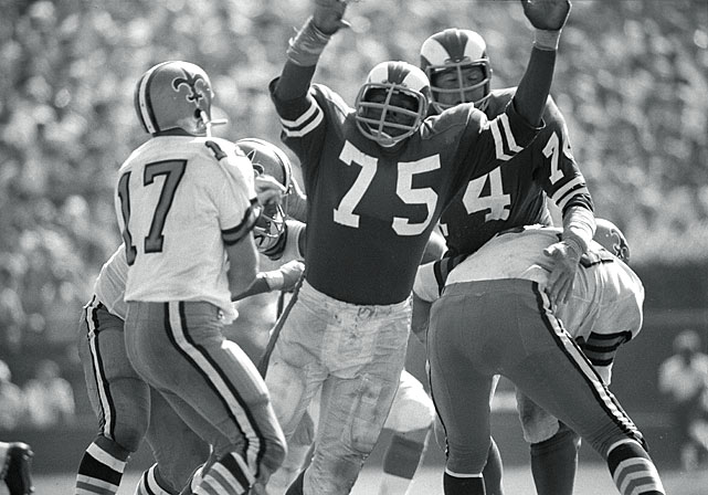 130604111410-deacon-jones-billy-kilmer-nlc-01652-single-image-cut.jpg