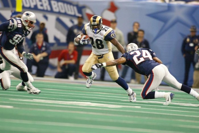 2001 temp734A9278--nfl_mezz_1280_1024.jpg