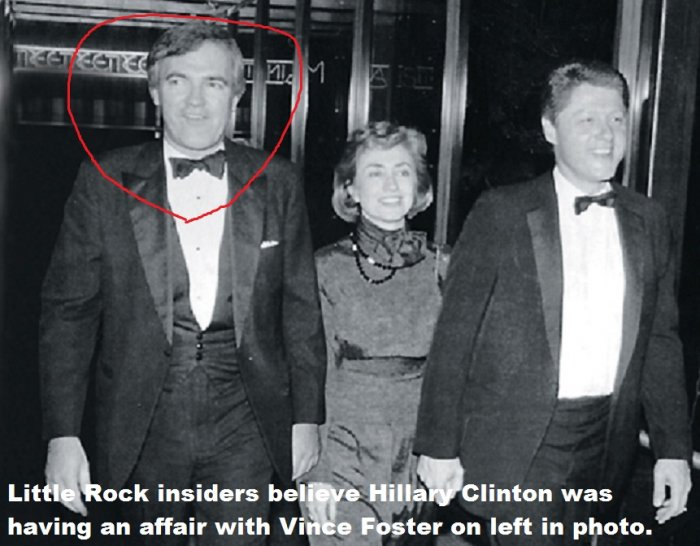 c64ae-vince-foster-hillary.jpg