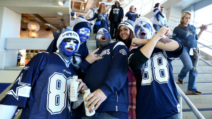 dallas-cowboys-fans_am6ljy9yv2u1a57ia4qz1kbx.jpg