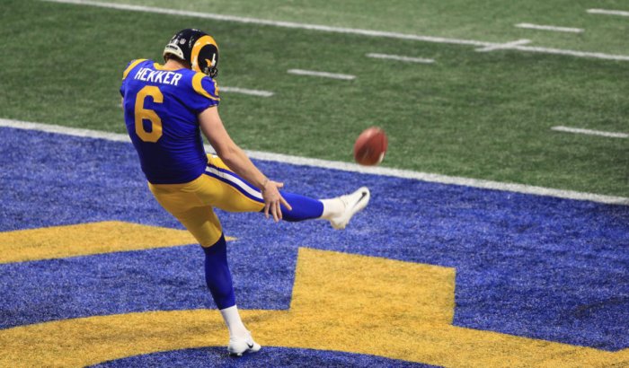 hekker-longest-punt-nfl-historyjpg.jpg