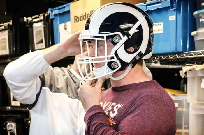 -helmet-2-.jpg
