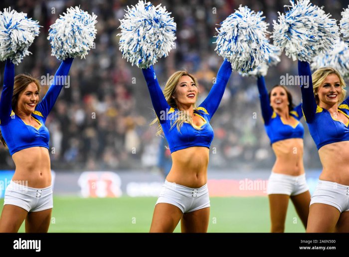 london-uk-27-october-2019-rams-cheerleaders-during-the-nfl-match-cincinnati-bengals-v-los-ange...jpg