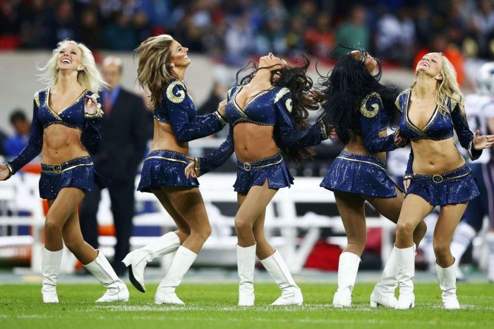 nfl-St-Louis-Rams-Cheerleaders-2.jpg