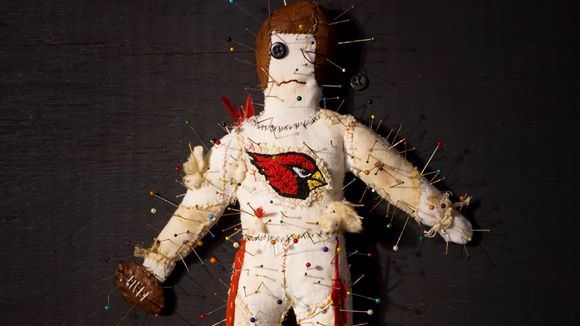 nfl_cards_voodoo_580.jpg