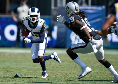 RAIDERS_RAMS_FOOTBALL_26634243-1.jpg