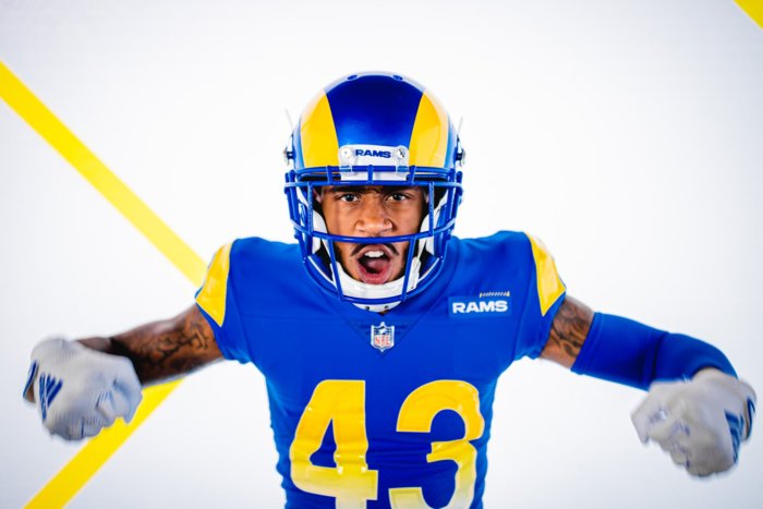 ramsnewuniforms64.jpg
