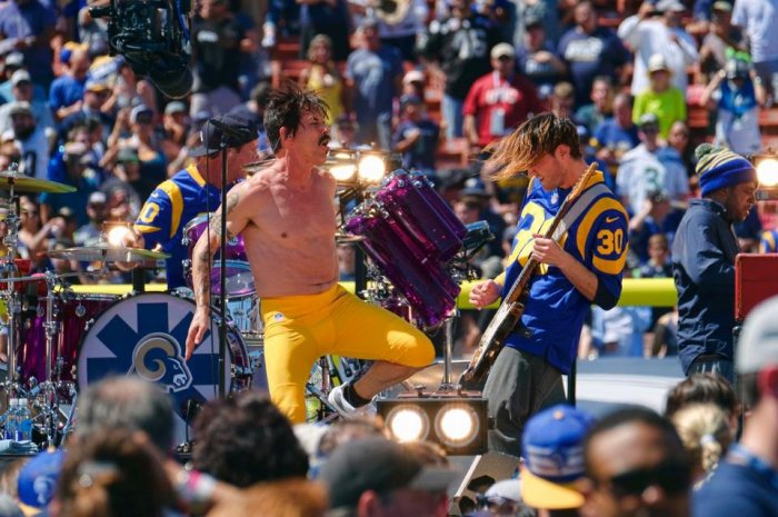 RHCP1-6.jpg
