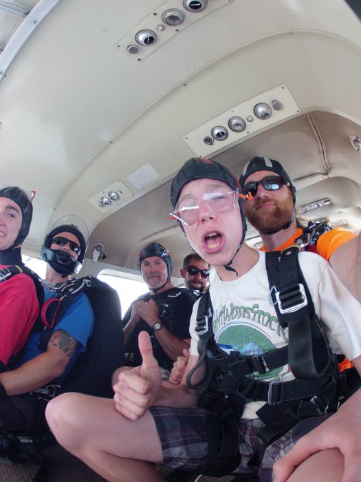 SkyDivePlane.jpg