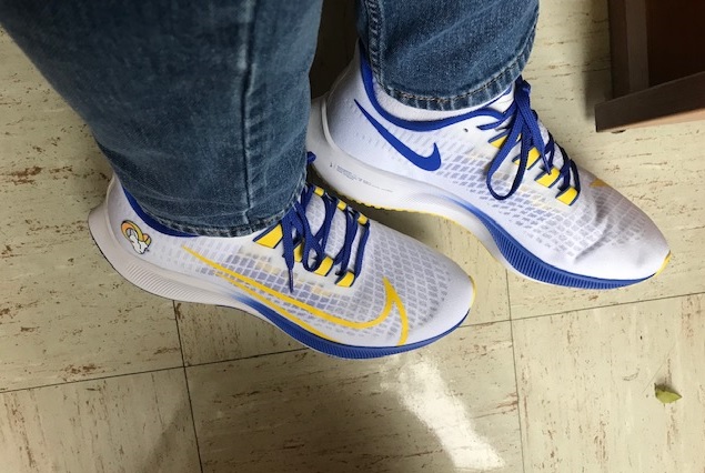 sneakers 2.jpg