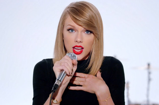 taylor-swift-shake-it-off-video-2-2014-billboard-650.jpg