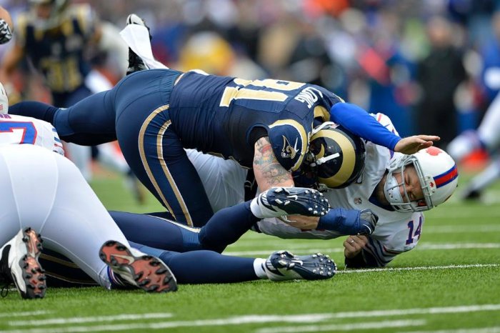 temp20121209atBuf_060--nfl_mezz_1280_1024.jpg