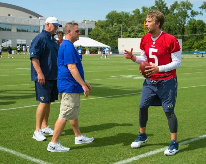 temp_SR37613--nfl_mezz_1280_1024.jpg