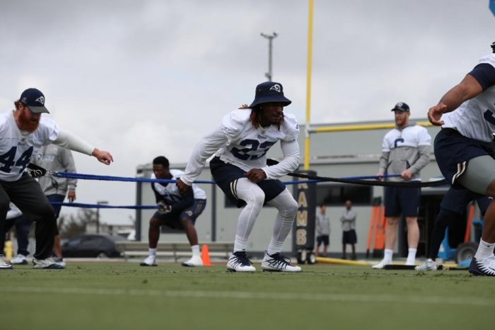 tempJL8_1290--nfl_mezz_1280_1024.jpg