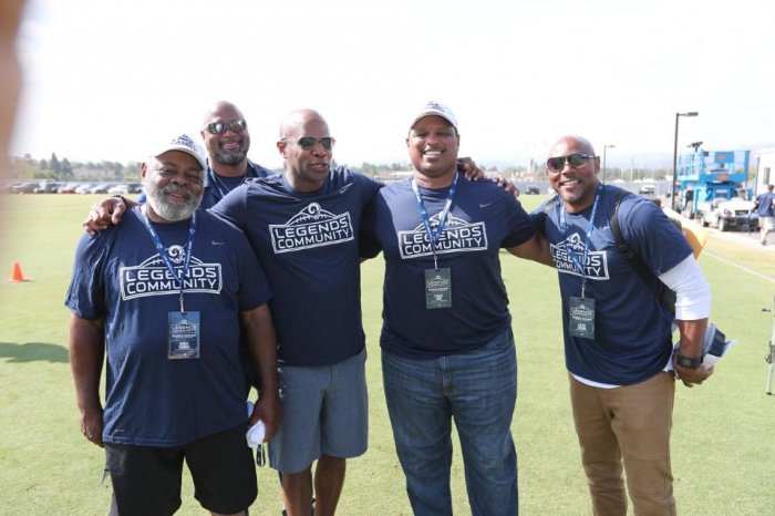 tempJL8_1523--nfl_mezz_1280_1024.jpg