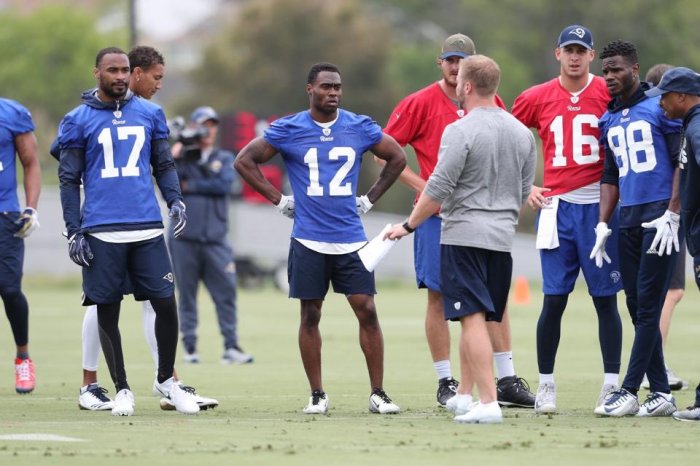 tempJL8_4340--nfl_mezz_1280_1024.jpg