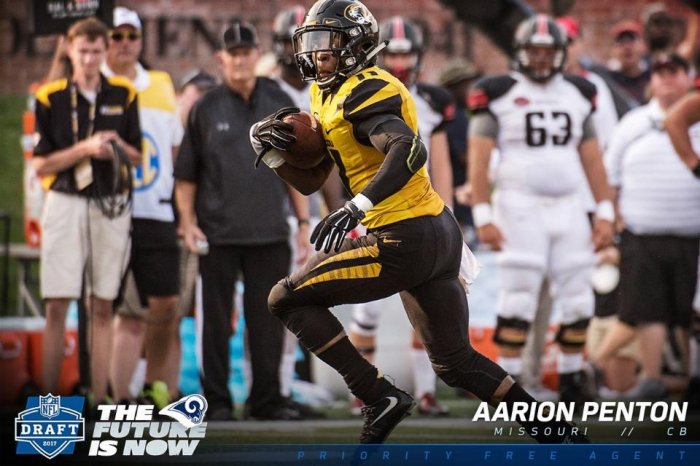 UDFA9.jpg